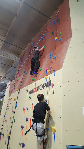 Rock Climbing Gym «Philadelphia Rock Gym - Wyncote», reviews and photos, 827 Glenside Ave #200, Wyncote, PA 19095, USA
