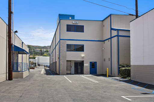 Self-Storage Facility «US Storage Centers», reviews and photos, 3708 Clifton Pl, Montrose, CA 91020, USA