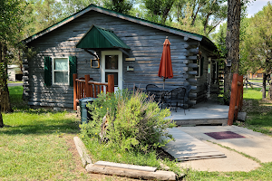 Cottonwood Cabins image