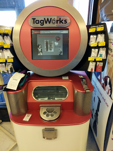 Pet Supply Store «PetSmart», reviews and photos, 8111 Brier Creek Pkwy, Raleigh, NC 27617, USA