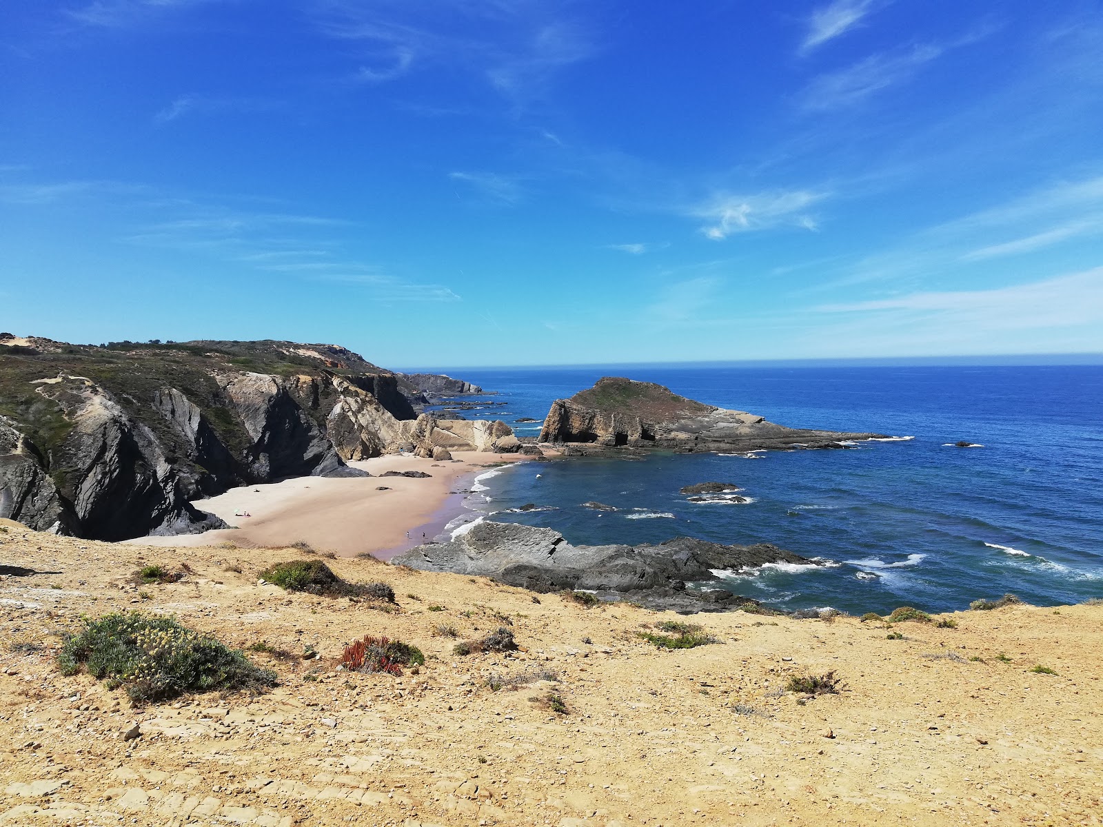 Foto von Beach Alteirinhos und seine wunderschöne Landschaft