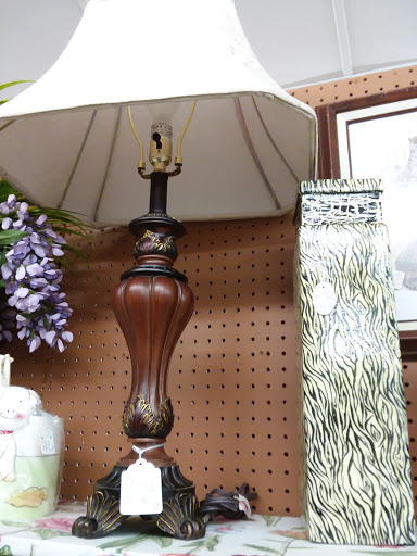 Shopping Mall «Old Town Shopping Center», reviews and photos, 2528 S Campbell Ave, Springfield, MO 65807, USA