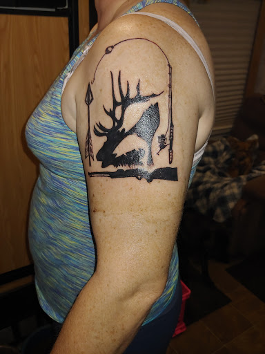 Tattoo Shop «Permanent Marx Tattoo», reviews and photos, 1127 Edgewater St NW, Salem, OR 97304, USA