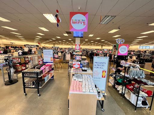 Department Store «Nordstrom Rack», reviews and photos, 17200 Southcenter Pkwy, Tukwila, WA 98188, USA