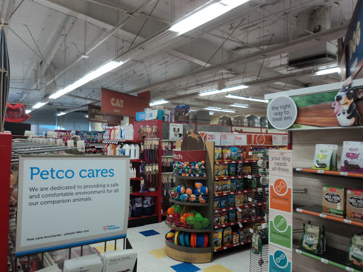 Pet Supply Store «Petco Animal Supplies», reviews and photos, 5850 Sepulveda Blvd, Van Nuys, CA 91411, USA