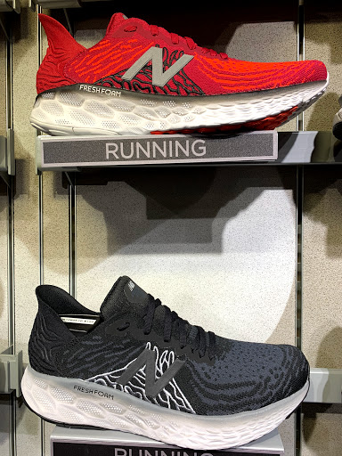 Shoe Store «New Balance Bellevue», reviews and photos, 823 Bellevue Way NE #100, Bellevue, WA 98004, USA