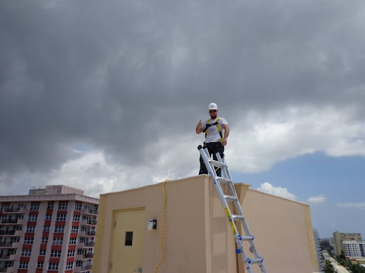 Roofing Contractor «A Licensed Roofing Company», reviews and photos, 3750 Hacienda Blvd, Davie, FL 33314, USA