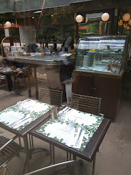 Photo n°87 de Café des Marronniers à Paris ()