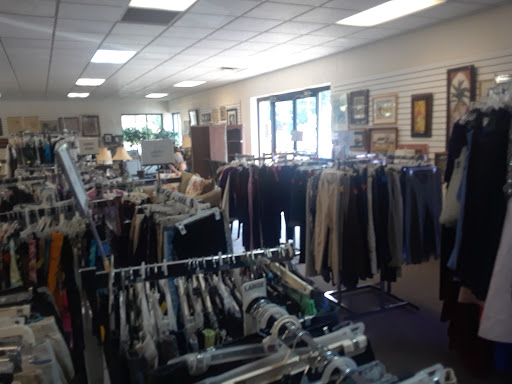 Thrift Store «Hendersonville Samaritan Thrift Store», reviews and photos, 116 Dunn St, Hendersonville, TN 37075, USA