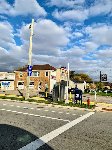 Liquor Store «Layton Beer & Liquor», reviews and photos, 2008 W Layton Ave, Milwaukee, WI 53221, USA