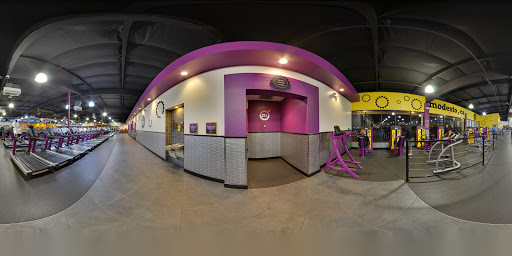 Gym «Planet Fitness - Modesto West, CA», reviews and photos, 2045 W Briggsmore Ave Suite B14, Modesto, CA 95350, USA