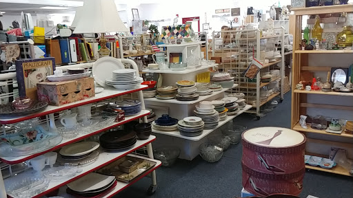 Thrift Store «Leeward Light Thrift Store», reviews and photos, 126 Bridge Rd, Salisbury, MA 01952, USA