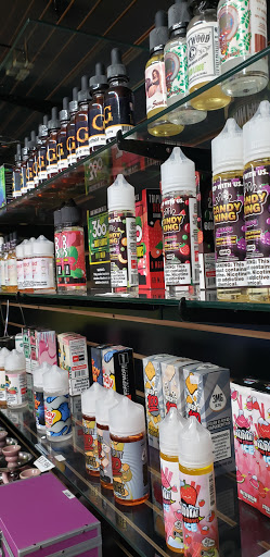 Tobacco Shop «A & S SMOKE SHOP», reviews and photos, 4418 N 19th Ave, Phoenix, AZ 85015, USA