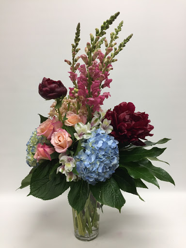 Florist «NORTH POINT Florist», reviews and photos, 8465 Holcomb Bridge Rd, Alpharetta, GA 30022, USA