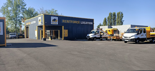 Rentforce (Location de camions Nacelles, Camions Bennes, Fourgons et Engins de Chantier) à Montardon
