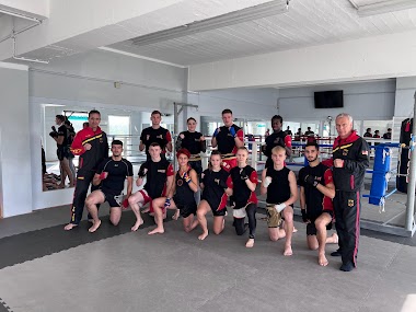 Ali Yalcin Kampfsport Center Köln Damenkickboxen, Fitnesskickboxen, Wettkampfkickboxen