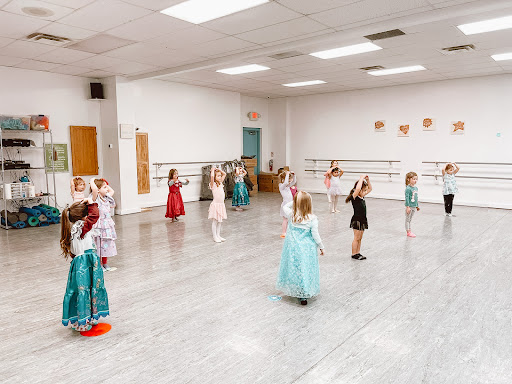 Dance School «Kenosha Academy of Dance, Music & Drama», reviews and photos, 7600 75th St #121, Kenosha, WI 53142, USA