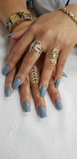 Beauty Salon «Cabellos Salon», reviews and photos, 125 SE 1st Ave, Miami, FL 33131, USA