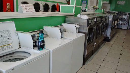 Laundromat «Weavers Corner Laundromat», reviews and photos, 4525 Bayshore Rd, North Fort Myers, FL 33917, USA