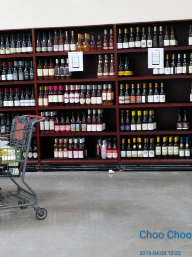 Supermarket «Hy-Vee», reviews and photos, 1300 W Burlington Ave, Fairfield, IA 52556, USA