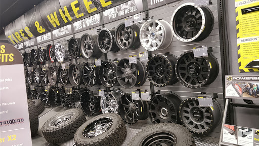 Truck Accessories Store «4 Wheel Parts - Fresno», reviews and photos, 4326 N Blackstone Ave, Fresno, CA 93726, USA