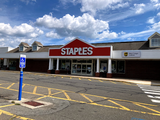 Office Supply Store «Staples», reviews and photos, 2335 Dixwell Ave, Hamden, CT 06514, USA