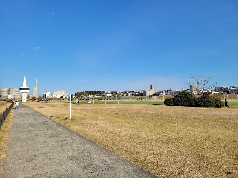 淀川河川公園 枚方地区 第1駐車場