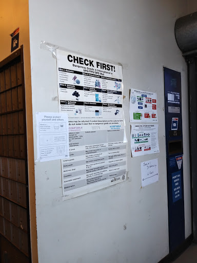 Post Office «United States Postal Service», reviews and photos, 100 Menlo Park Mall #101, Edison, NJ 08837, USA