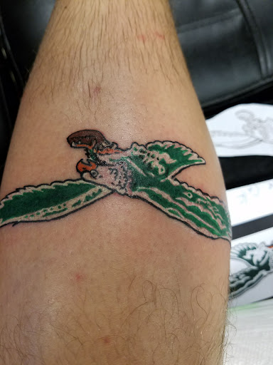 Tattoo Shop «Wicked Parrot Tattoo», reviews and photos, 1085 Colington Rd, Kill Devil Hills, NC 27948, USA