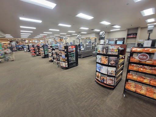 Grocery Store «Lunds & Byerlys Roseville», reviews and photos, 1601 County Rd C West, Roseville, MN 55113, USA