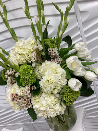 Florist «Lake Eola Florist», reviews and photos, 116 E Central Blvd, Orlando, FL 32801, USA