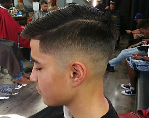 Barber Shop «Blade Barbershop», reviews and photos, 16851 Victory Blvd, Van Nuys, CA 91406, USA