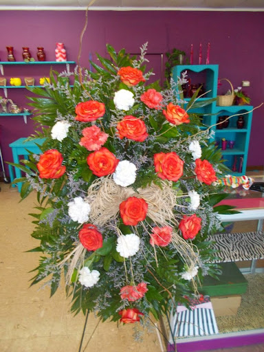 Florist «Heavenly Cakes and Flowers», reviews and photos, 806 N Loop 336 W, Conroe, TX 77301, USA