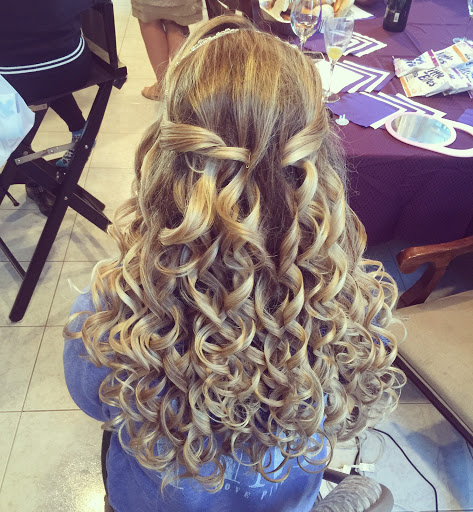 Beauty Salon «Village Vanity», reviews and photos, 135 Deer Park Ave, Babylon, NY 11702, USA