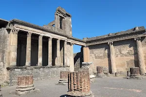 Pompeii Archaeological Park image
