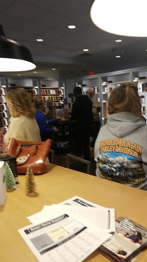 Cell Phone Store «Verizon», reviews and photos, 223 Indian Lake Blvd, Hendersonville, TN 37075, USA