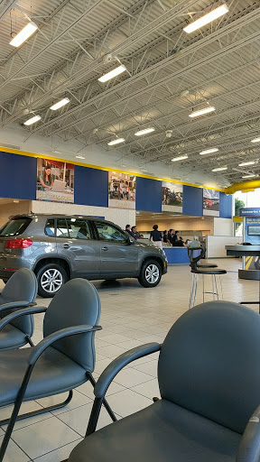 Used Car Dealer «CarMax Dealership», reviews and photos, 9501 Research Dr, Irvine, CA 92618, USA