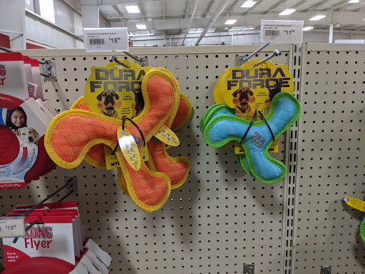 Pet Supply Store «Mounds Pet Food Warehouse», reviews and photos, 5350 King James Way, Fitchburg, WI 53719, USA