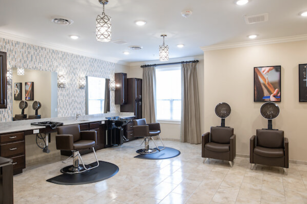 LUXE Unlimited Salon and Spa 24018
