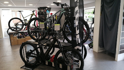 storebike à Saint-Jean-de-Bournay