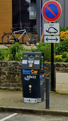 Borne de recharge de véhicules électriques Brev'Car Charging Station Lanvallay