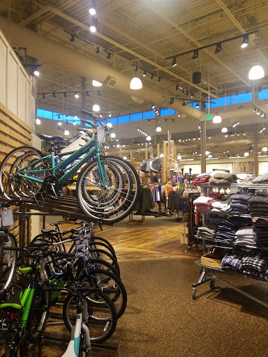Clothing Store «L.L. Bean», reviews and photos, 100 W Higgins Rd, South Barrington, IL 60010, USA