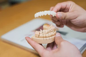 Kokusaiin Dental Clinic image