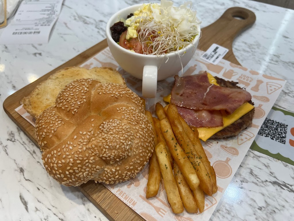 拉亞漢堡 平鎮廣平 的照片