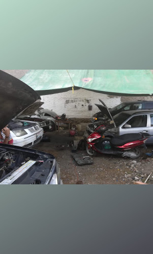 Taller Especializado Automotriz Servicio y Reparación