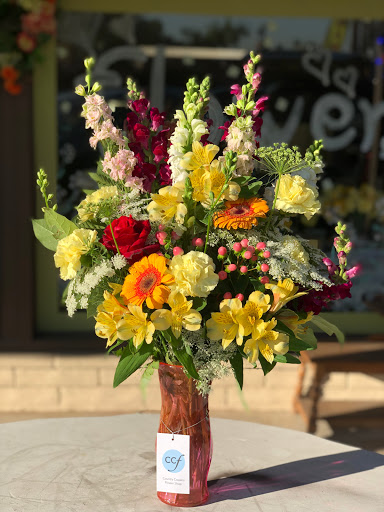 Florist «Country Cousins Flower shop», reviews and photos, 841 E Whittier Blvd, La Habra, CA 90631, USA