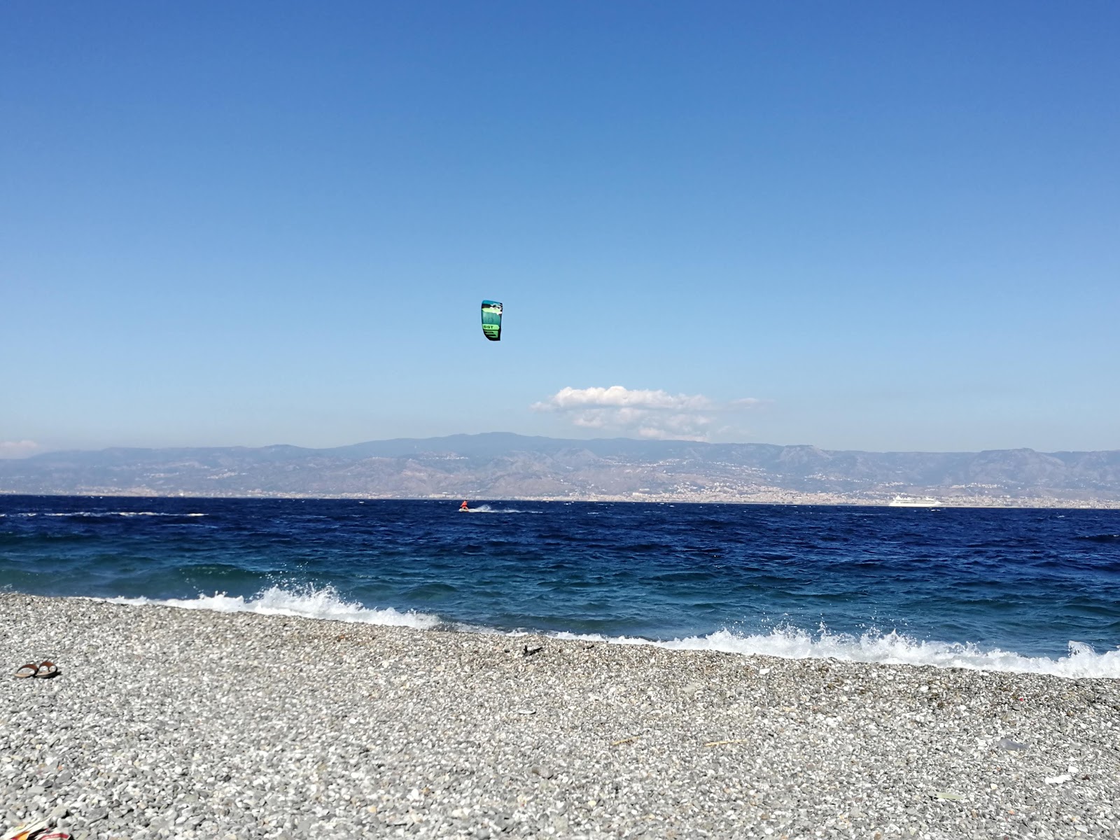 Foto av Mili Marina beach med turkos rent vatten yta