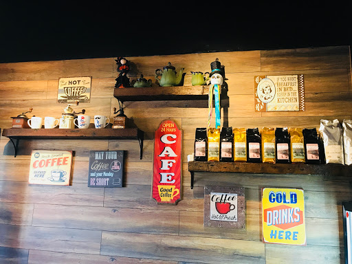 Coffee Shop «Coronas Coffee Shop», reviews and photos, 909 W Irving Park Rd, Chicago, IL 60613, USA