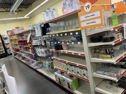 Dollar Store «FAMILY DOLLAR», reviews and photos, 413 S Main St, Shawano, WI 54166, USA