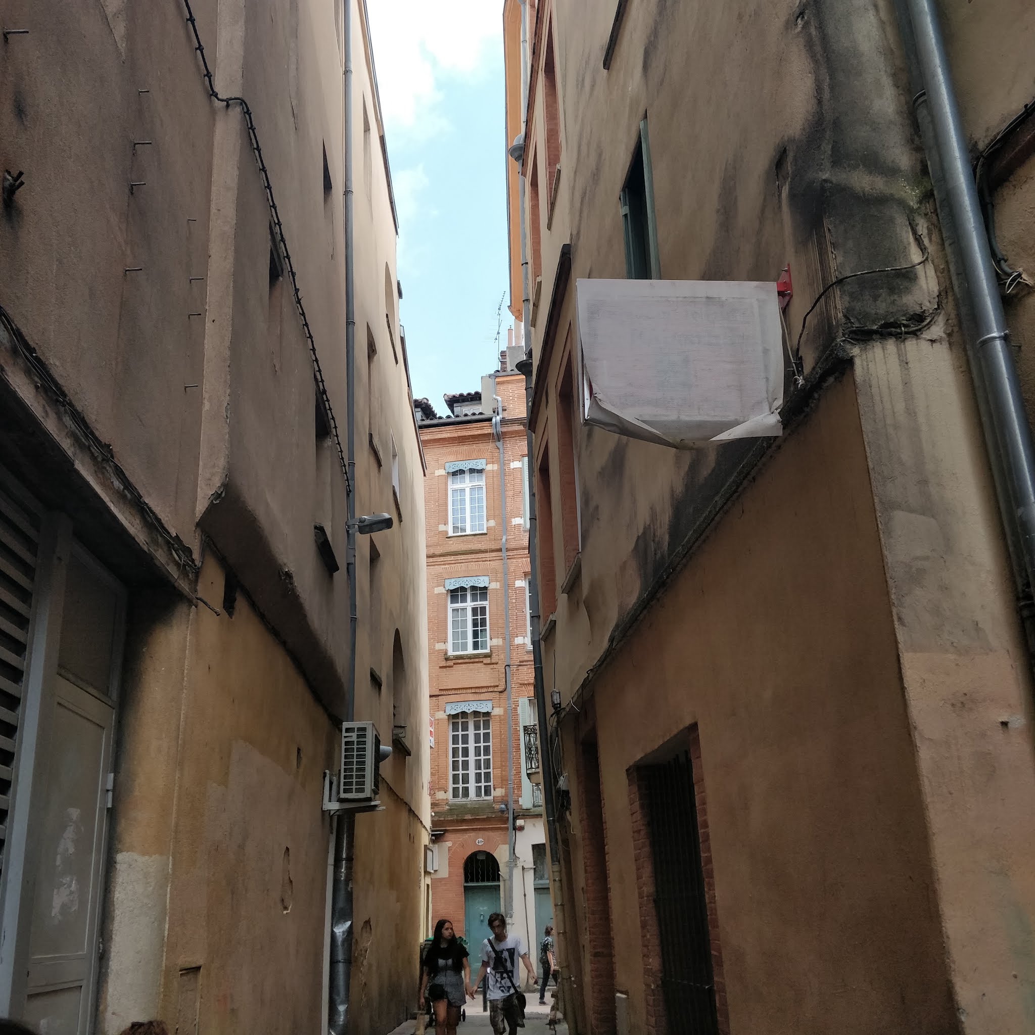 Photo n° 44 de l'avis de Malik.� fait le 06/07/2018 à 11:03